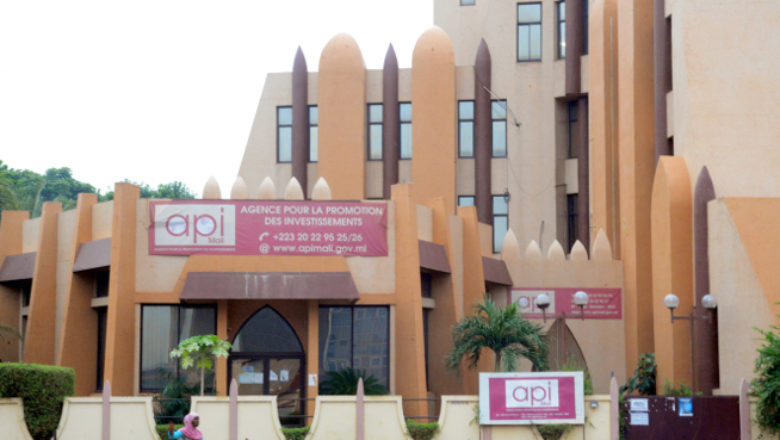 Mali: Avec 91.000 entreprises créées et 680 milliards FCFA générés entre 2015 et 2021, l’Ex DG de l’API Mali, Moussa Ismaël Touré sort la tête haute. Mali: Avec 91.000 entreprises créées et 680 milliards FCFA générés entre 2015 et 2021, l’Ex DG de l’API Mali, Moussa Ismaël Touré sort la tête haute.